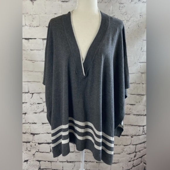 LANE BRYANT plus size poncho - Picture 2 of 3